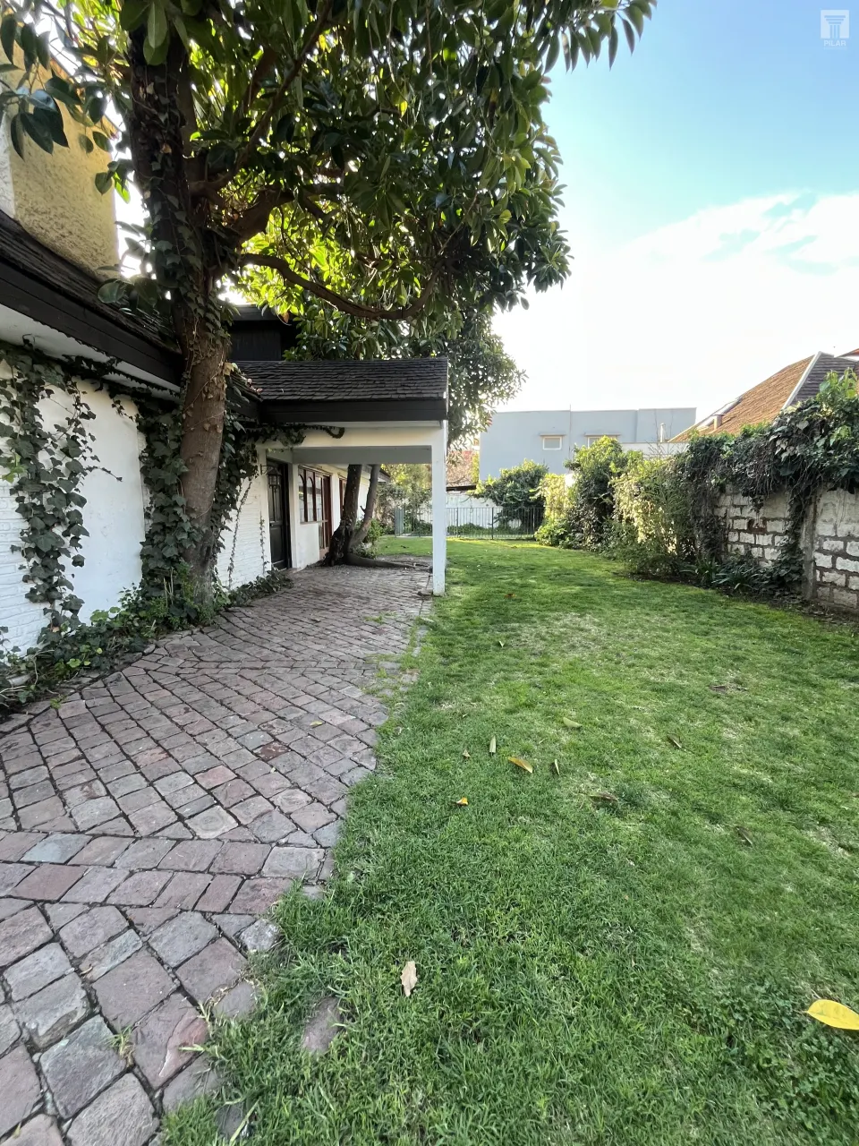 Arriendo Casa Clásica En Vitacura, Barrio Lo Matta - foto 2