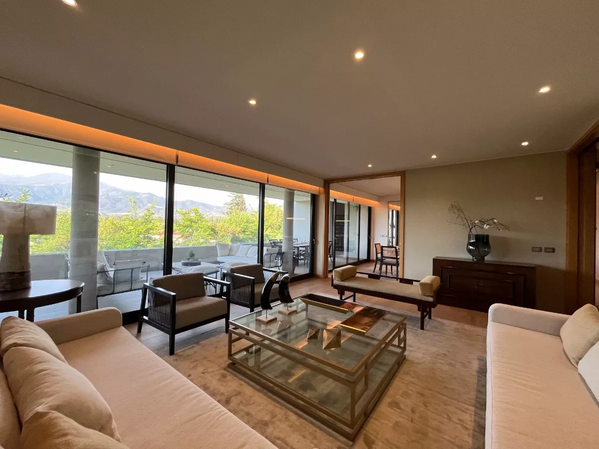Arriendo Exclusivo Departamento En La Dehesa 5 Dormitorios