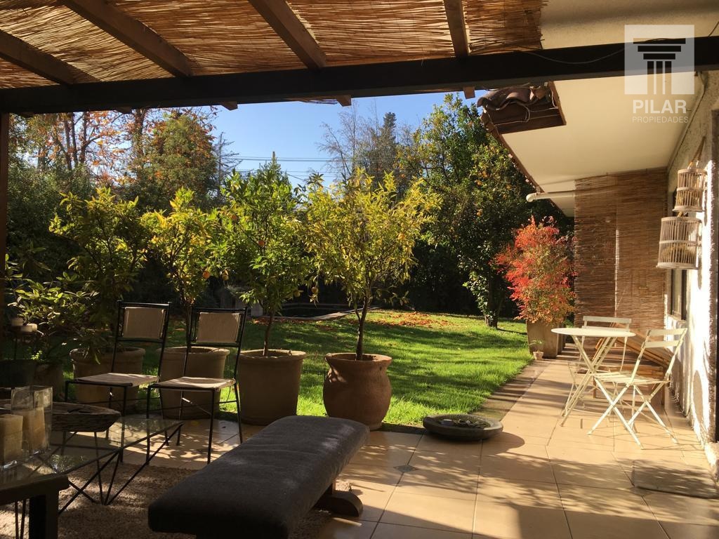 Excelente casa  en Av La Dehesa
